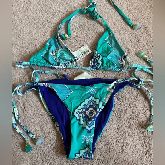 H&M Bikini - Picture 1 of 4